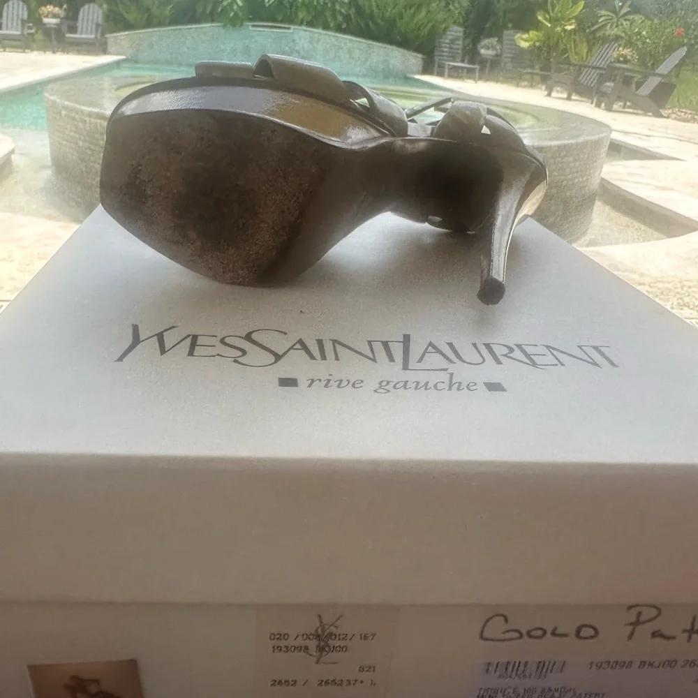 YSL Tribute 105 Sandals – Size 37.5 – Gold Patent Yak Embossed Leather - Picture 4 of 10